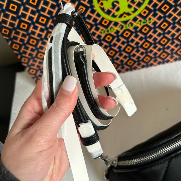 Tory Burch Willa Quilted Nylon Belt Bag Black Fanny Pack Crossbody Bag - Picture 8 of 11